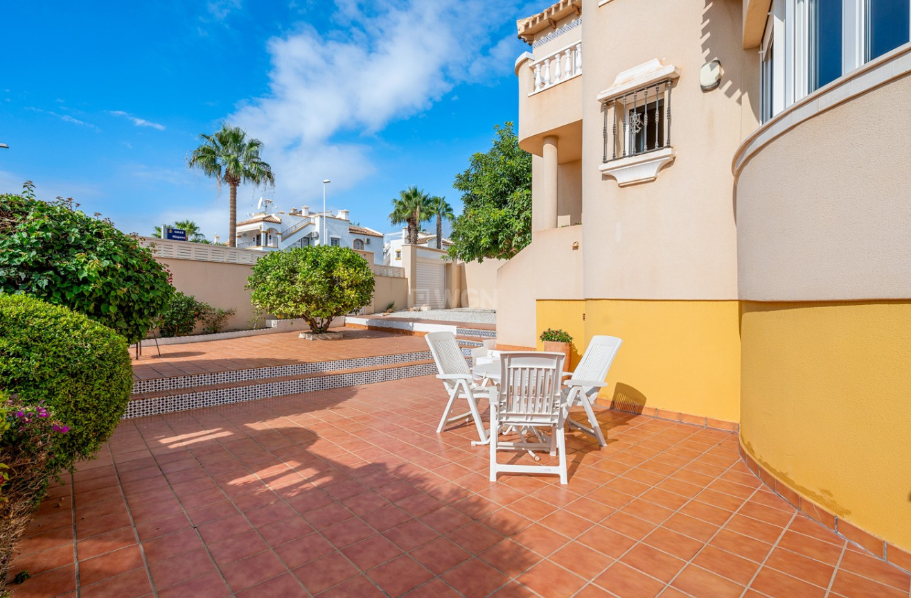 Odsprzedaż - Villa - Orihuela Costa - Costa Blanca