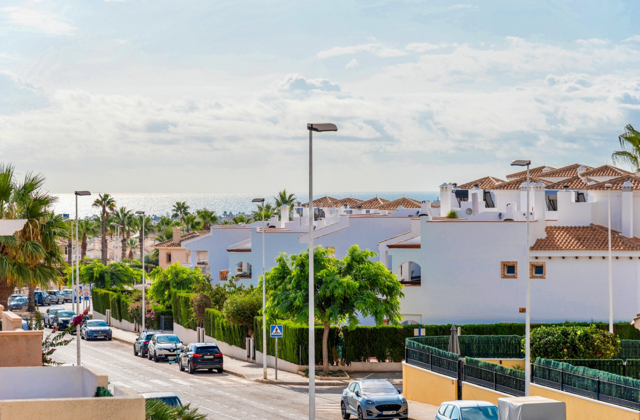 Resale - Villa - Orihuela Costa - Costa Blanca