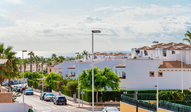 Resale - Villa - Orihuela Costa - Costa Blanca