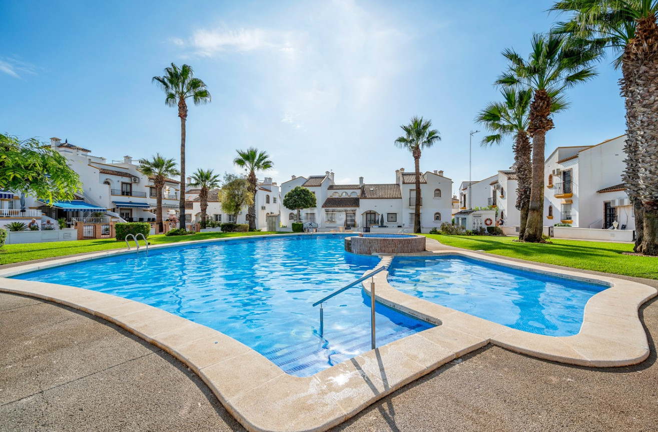 Resale - Villa - Orihuela Costa - Costa Blanca