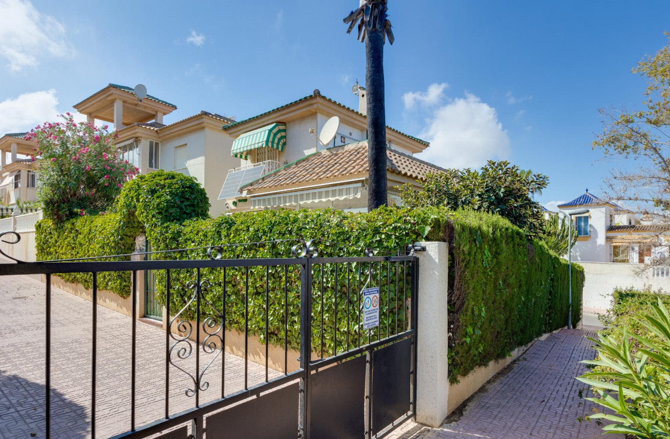 Odsprzedaż - Bungalow - Orihuela Costa - Costa Blanca