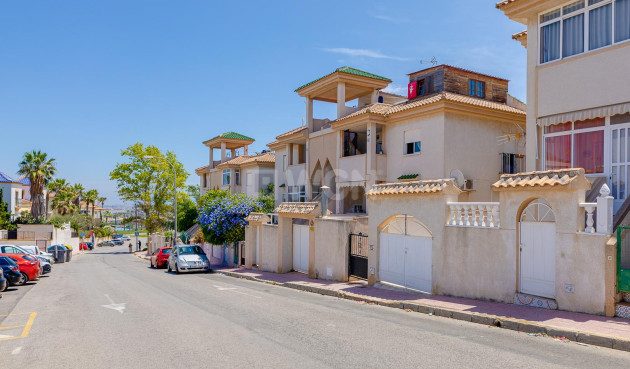 Odsprzedaż - Bungalow - Orihuela Costa - Costa Blanca