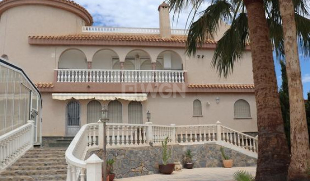 Odsprzedaż - Villa - La Manga del Mar Menor - Km 17