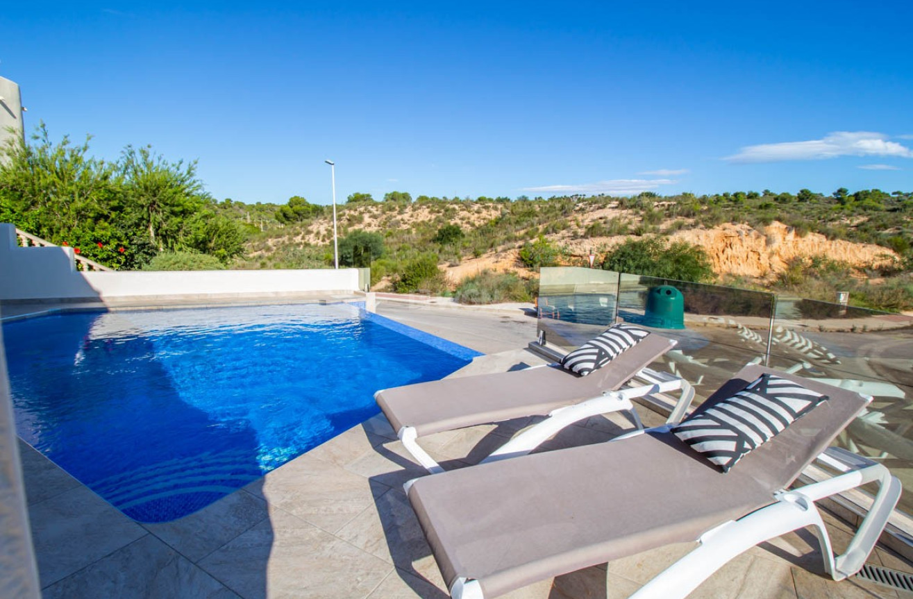 Odsprzedaż - Villa - Orihuela Costa - Costa Blanca