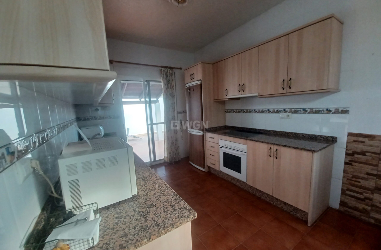 Resale - Villa - cuevas de marin - Inland