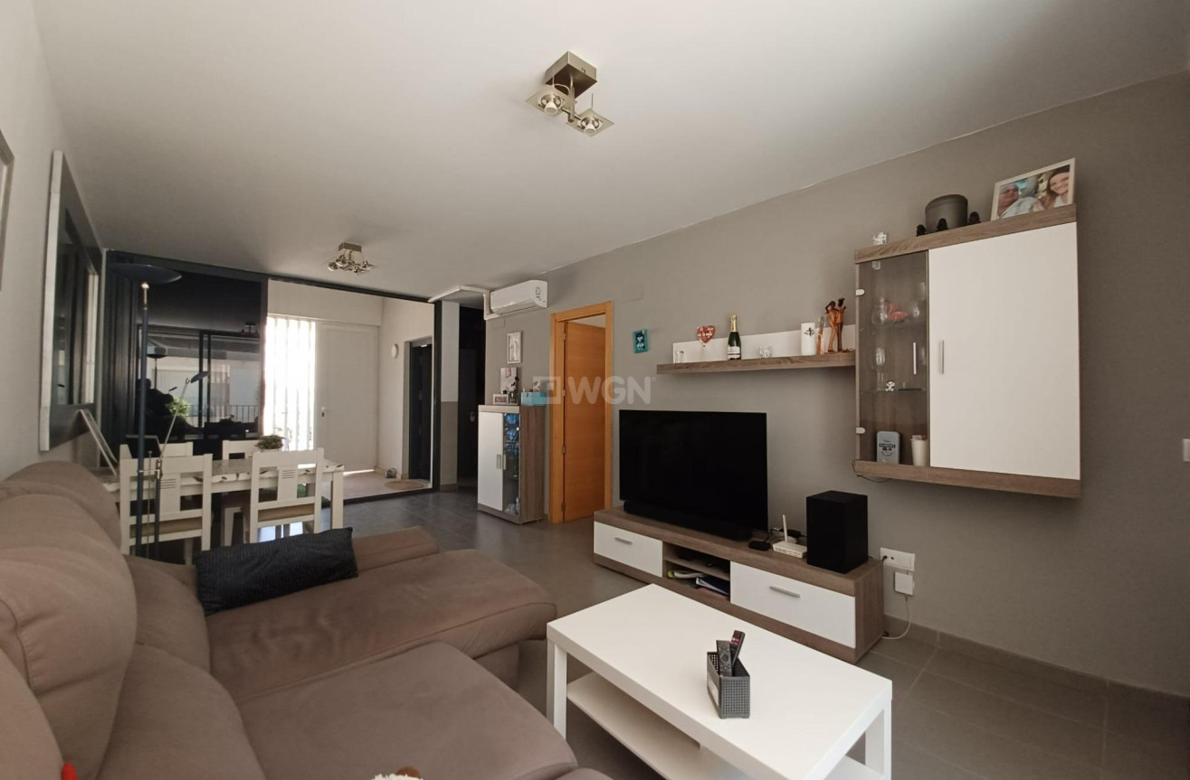 Resale - Apartment / flat - Orihuela Costa - Los Dolses