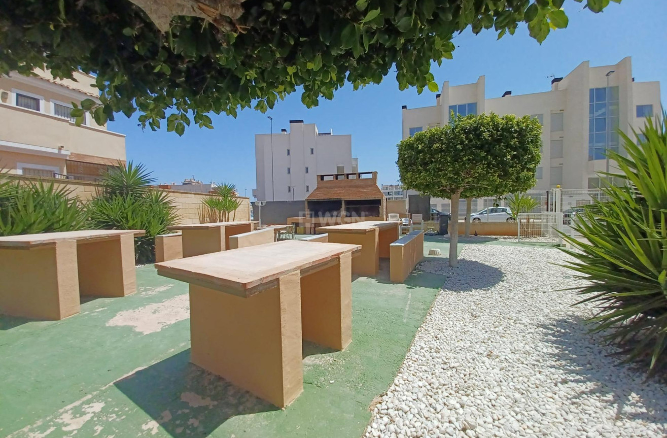 Resale - Apartment / flat - Orihuela Costa - Los Dolses