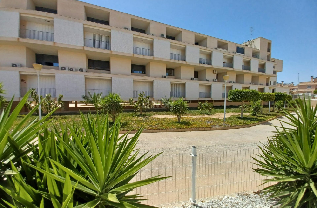 Resale - Apartment / flat - Orihuela Costa - Los Dolses