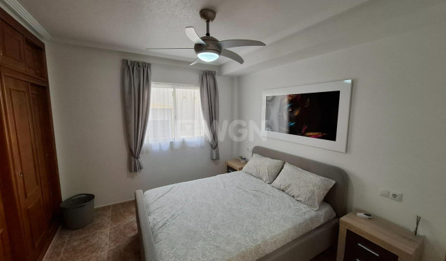 Resale - Apartment / flat - Torrevieja - Los Altos