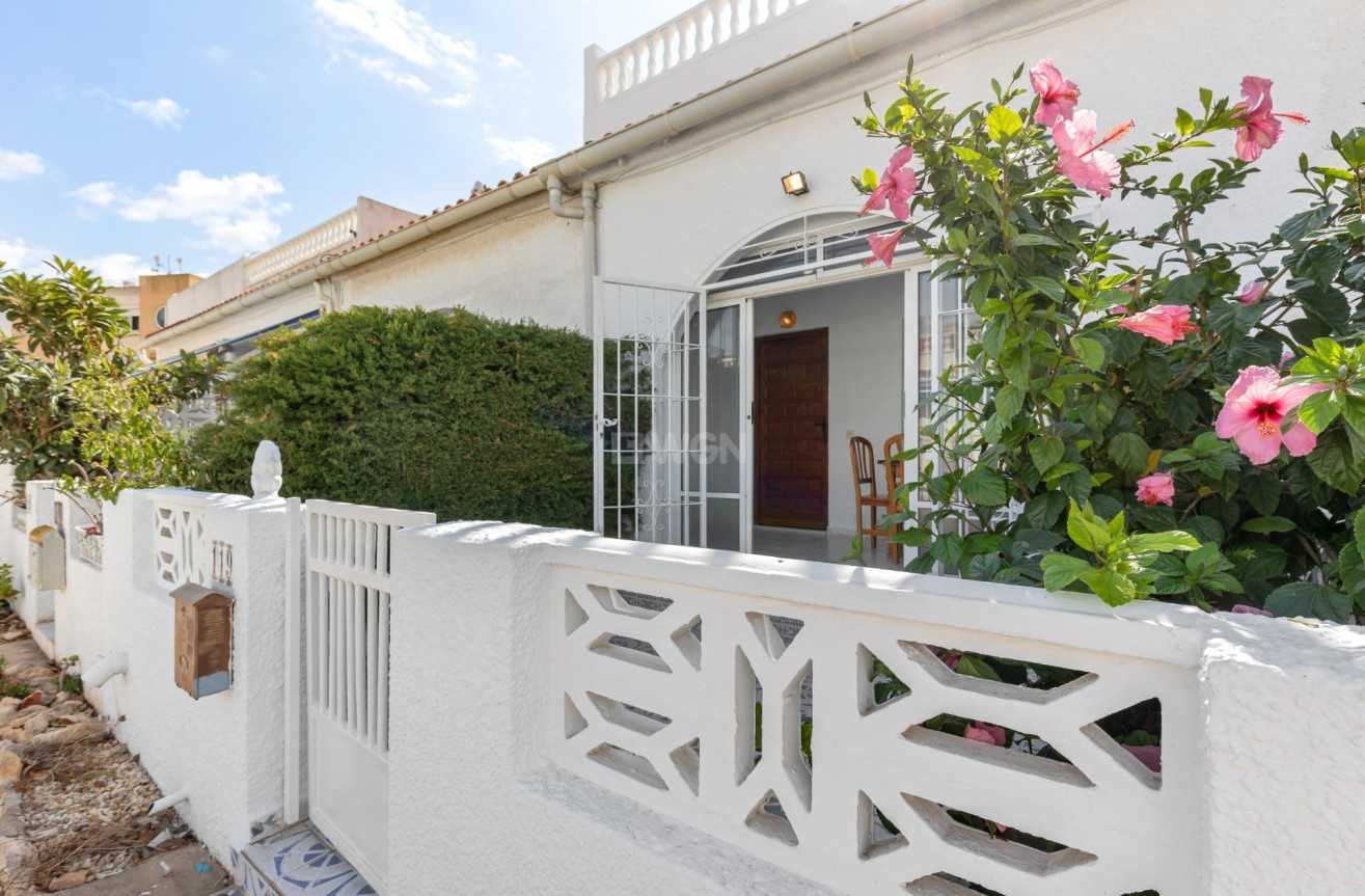 Resale - Bungalow - Torrevieja - San Luis