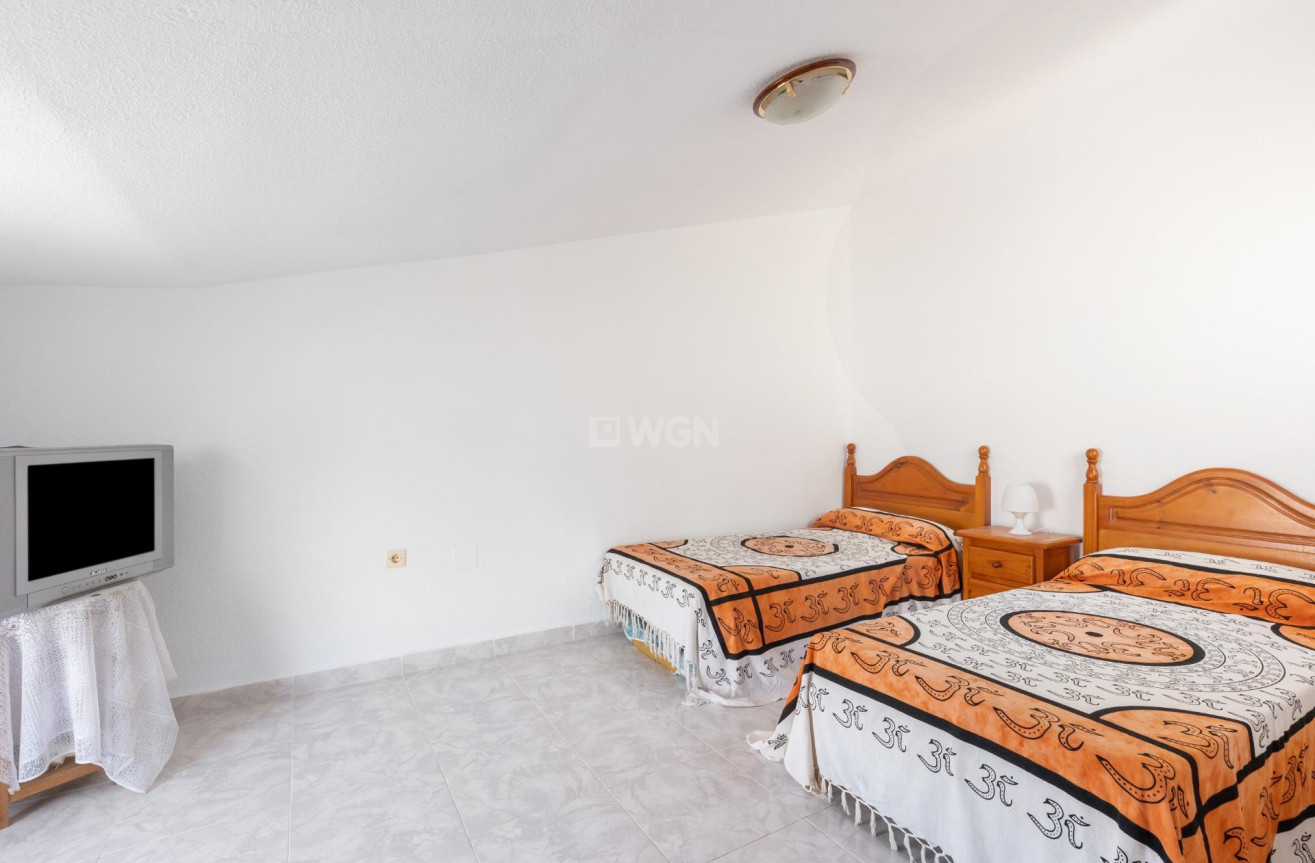 Resale - Bungalow - Torrevieja - San Luis