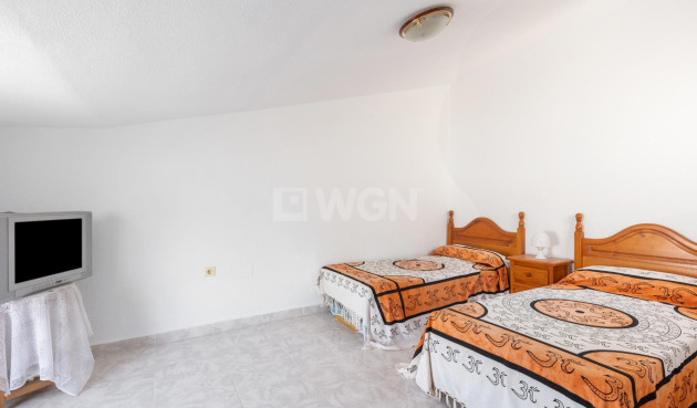 Resale - Bungalow - Torrevieja - San Luis