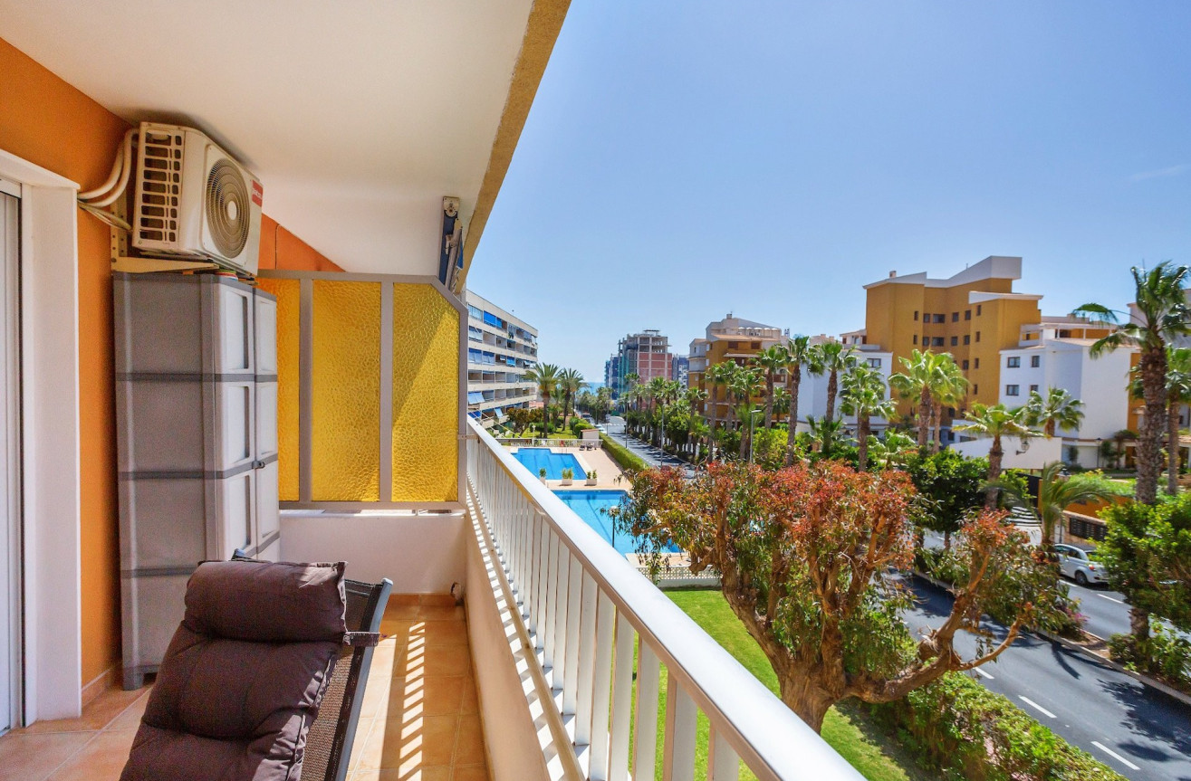 Resale - Apartment / flat - Torrevieja - Costa Blanca