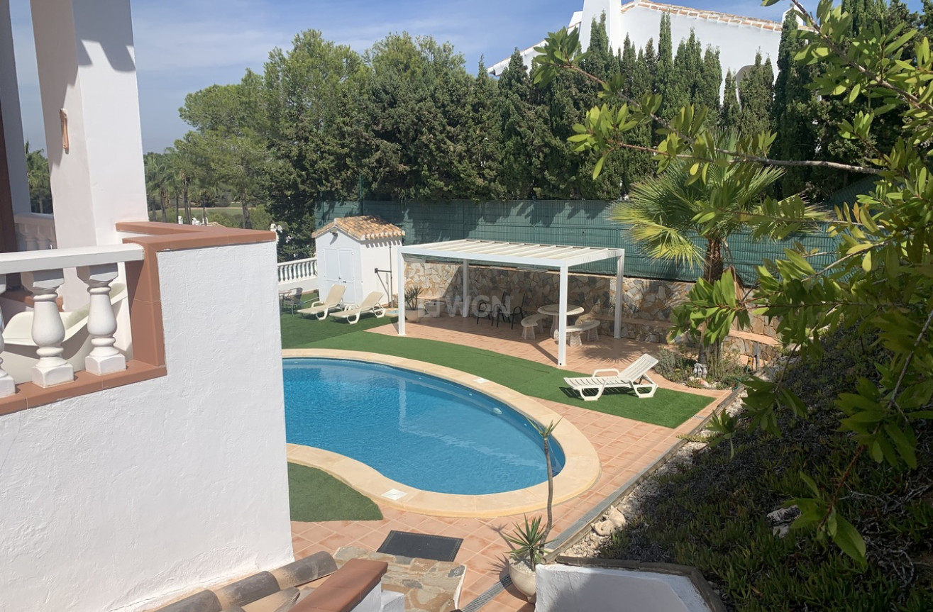 Odsprzedaż - Villa - Villamartin - Costa Blanca