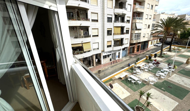 Resale - Apartment / flat - Torrevieja - Centro