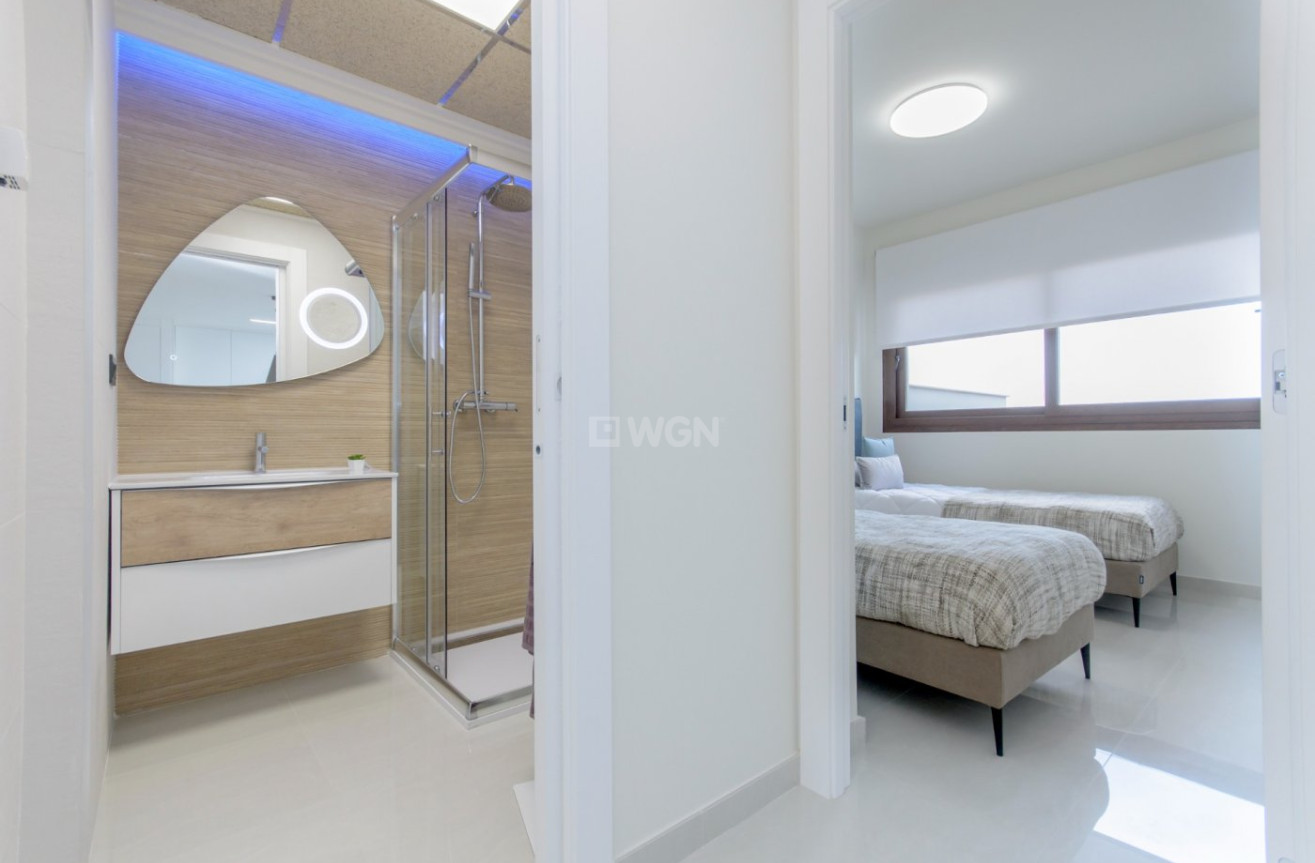 Nowy budynek - Bungalow - Torrevieja - Los Balcones