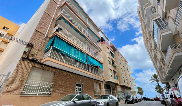 Reventa - Apartamento / piso - Torrevieja - Playa del Cura