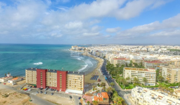 Odsprzedaż - Mieszkanie w bloku - Torrevieja - Costa Blanca