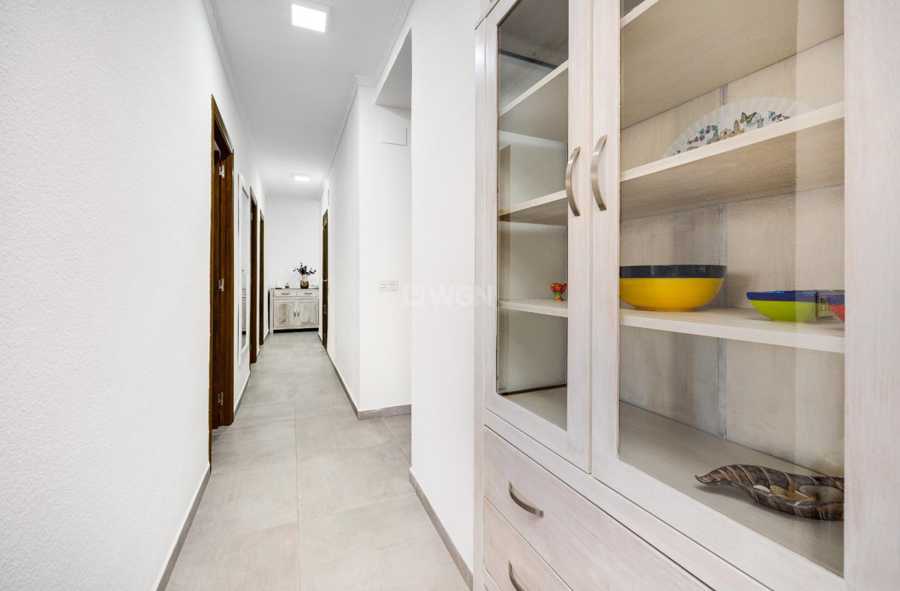 Resale - Apartment / flat - Torrevieja - Playa del Cura