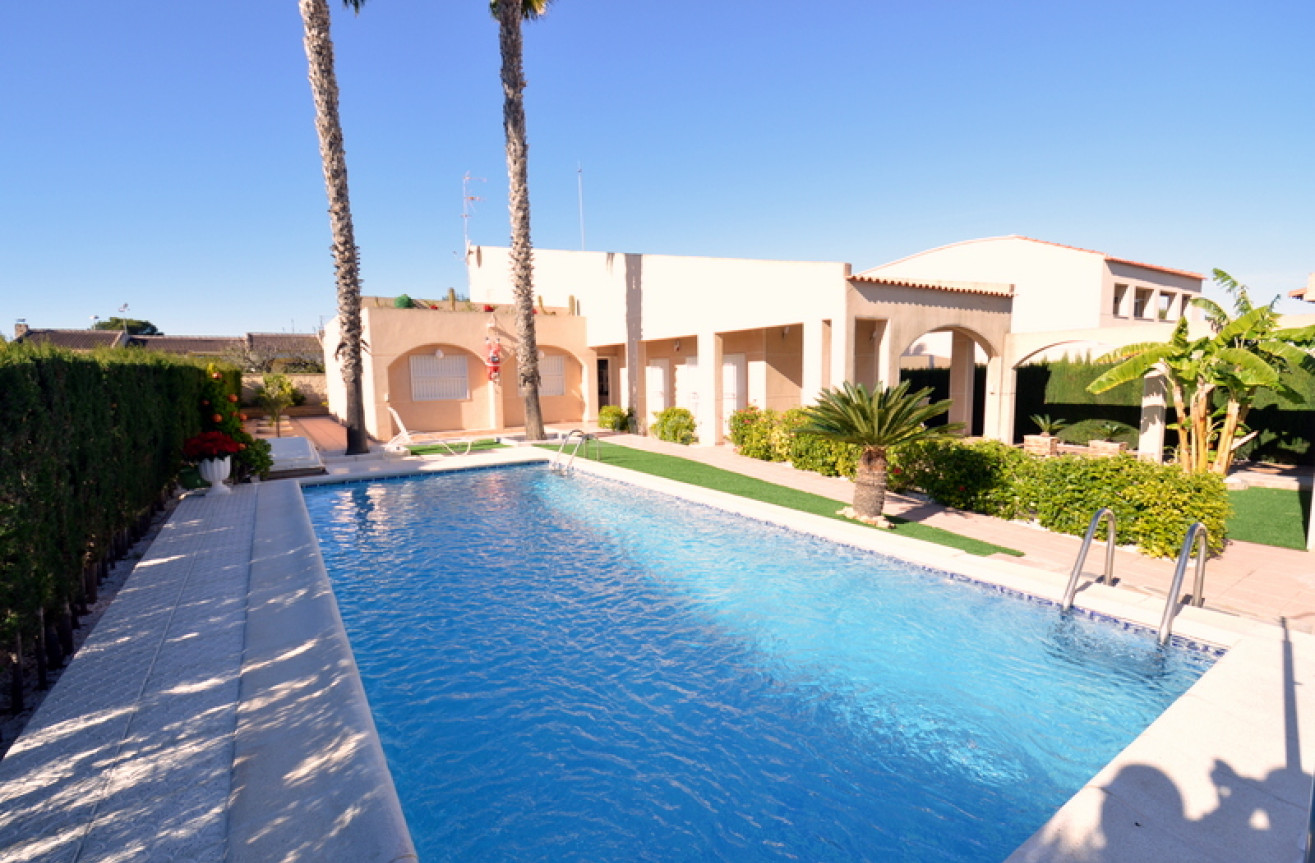 Reventa - Villa - Torrevieja - Costa Blanca