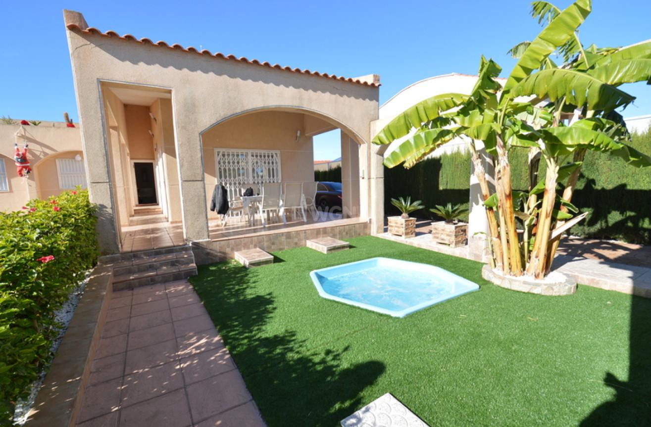 Odsprzedaż - Villa - Torrevieja - Costa Blanca