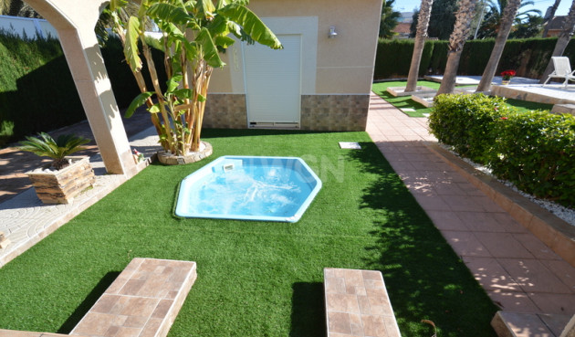 Odsprzedaż - Villa - Torrevieja - Costa Blanca