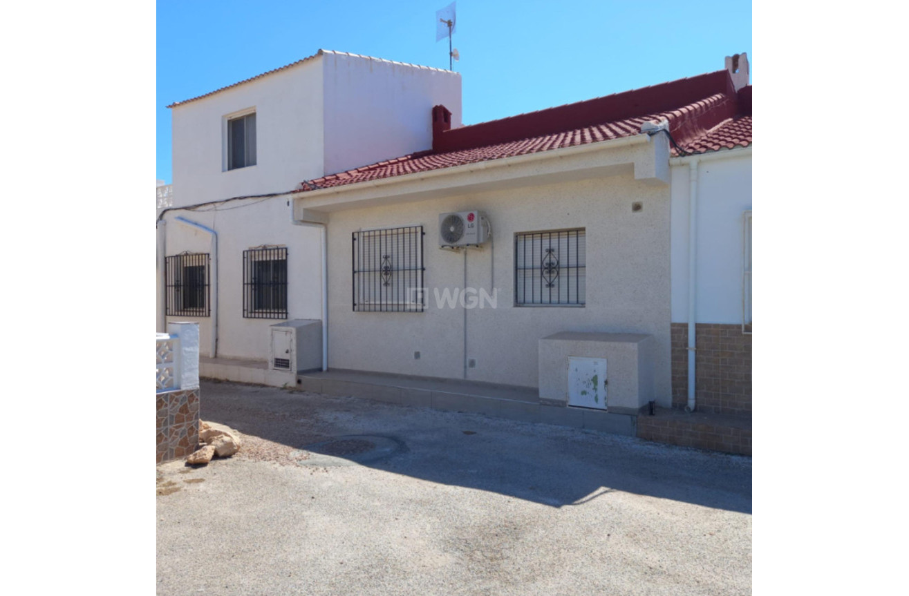 Resale - Bungalow - Torrevieja - Costa Blanca