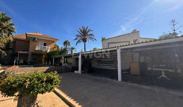 Resale - Villa - La Manga del Mar Menor - Costa Calida