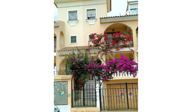 Resale - Townhouse - Orihuela Costa - La Zenia