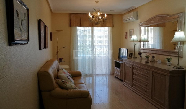 Resale - Apartment / flat - Torrevieja - Playa del Cura