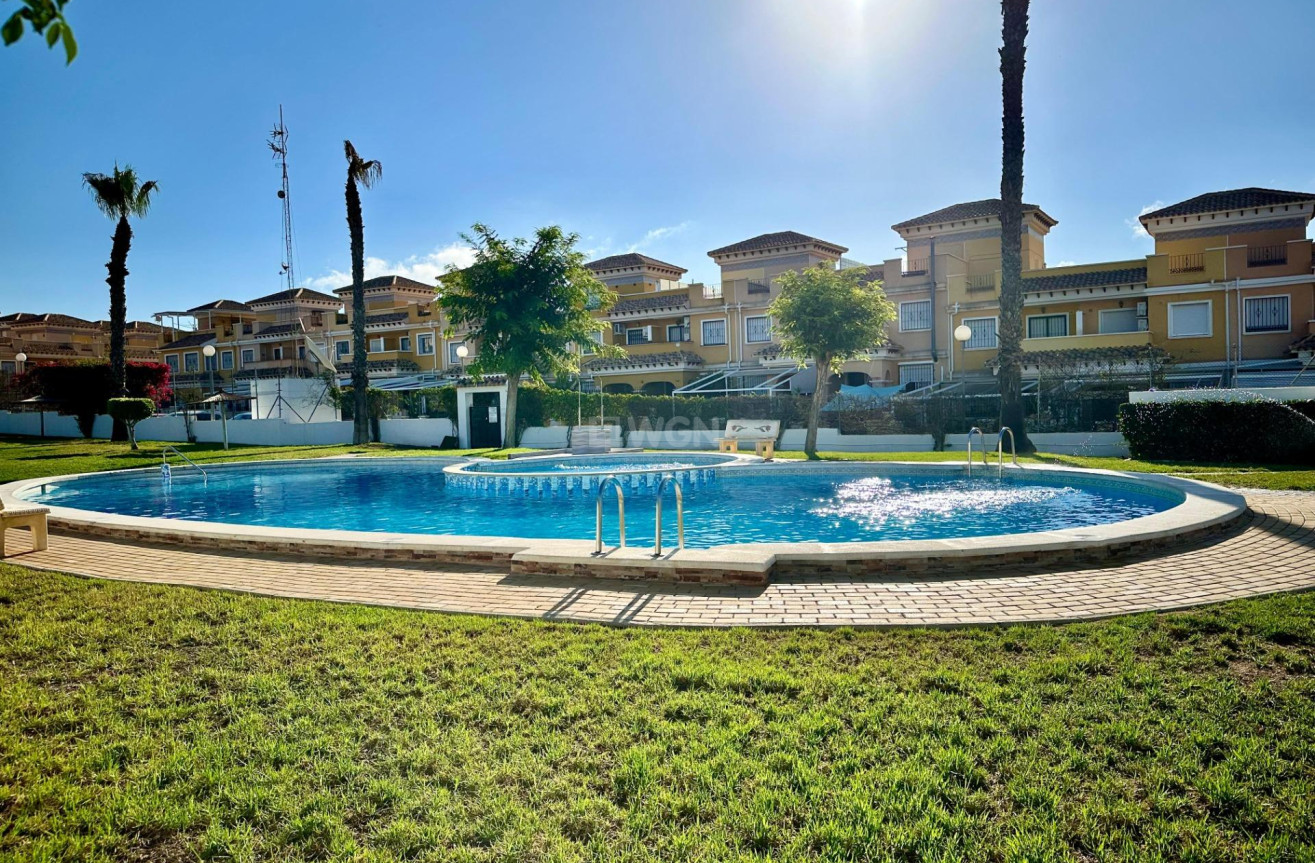 Resale - Villa - Torrevieja - Aguas Nuevas 1