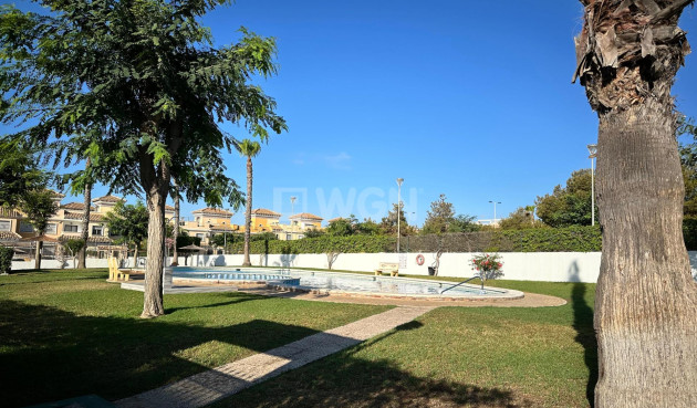 Odsprzedaż - Villa - Torrevieja - Aguas Nuevas 1