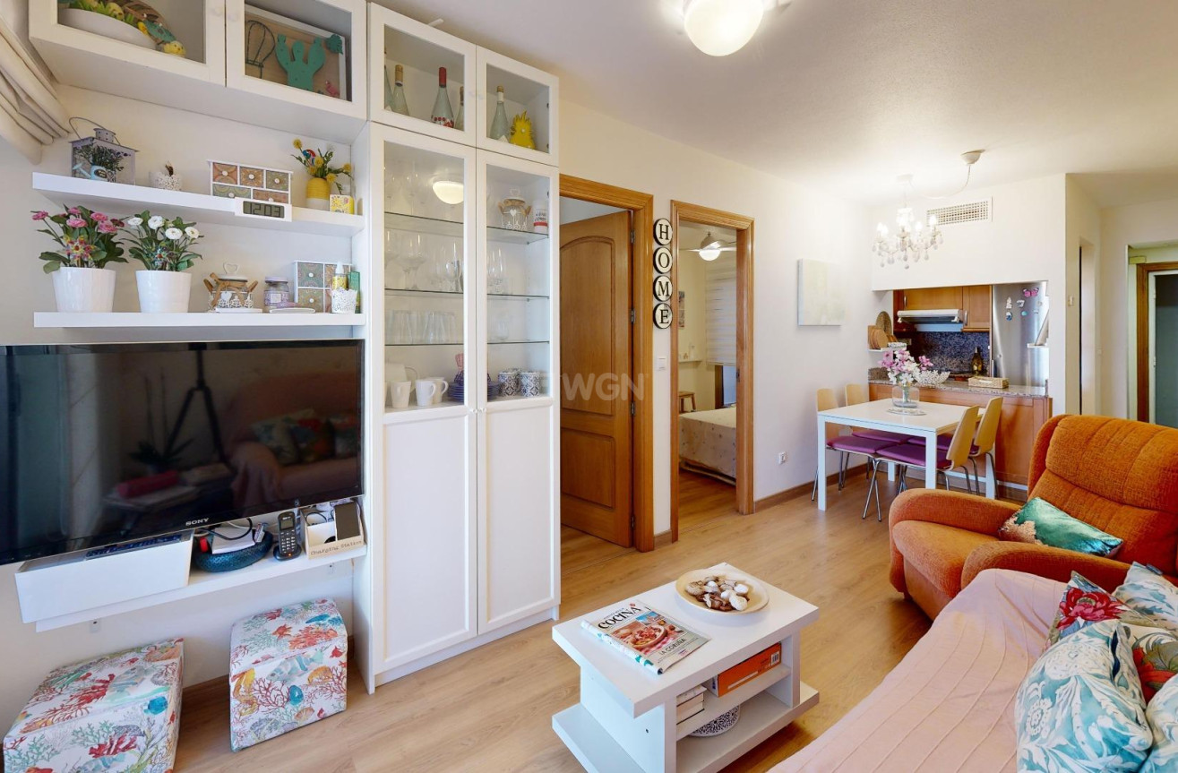 Resale - Apartment / flat - Torrevieja - Playa de los Locos