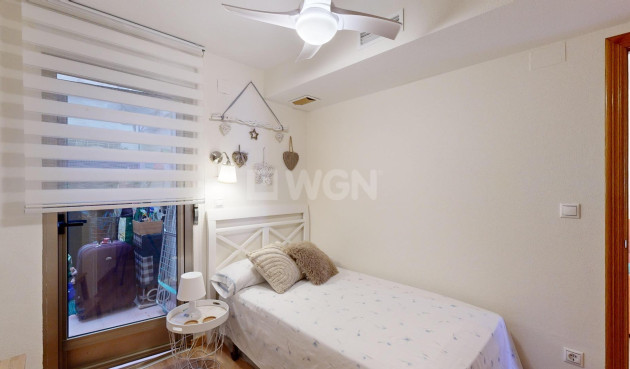 Resale - Apartment / flat - Torrevieja - Playa de los Locos