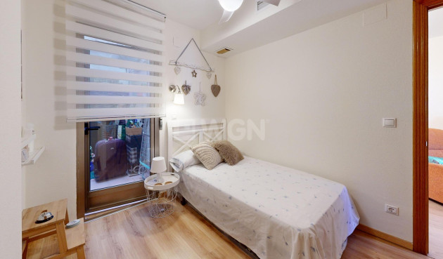 Resale - Apartment / flat - Torrevieja - Playa de los Locos