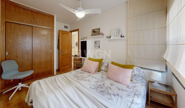 Resale - Apartment / flat - Torrevieja - Playa de los Locos