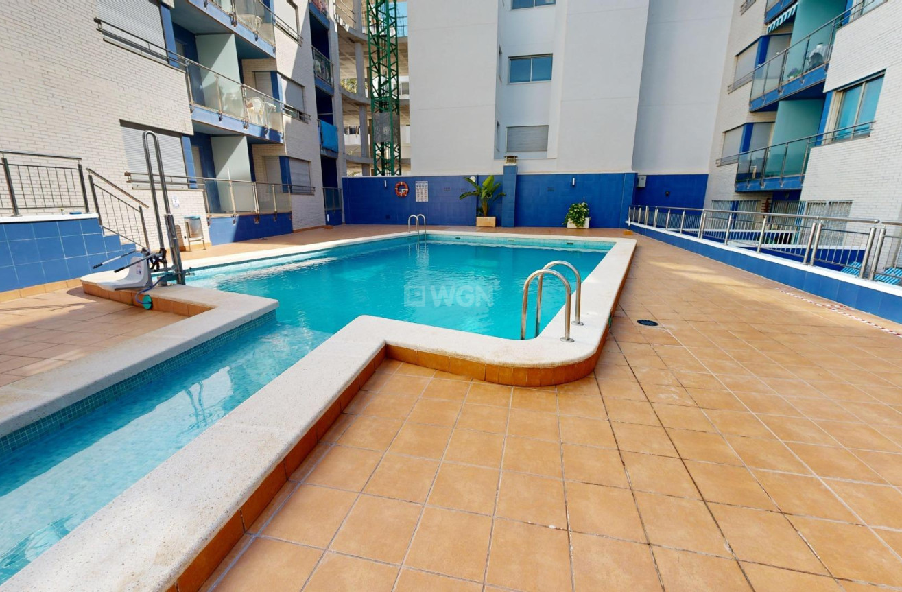 Resale - Apartment / flat - Torrevieja - Playa de los Locos