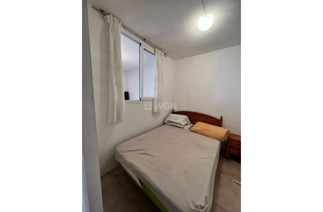 Resale - Apartment / flat - Torrevieja - Acequion