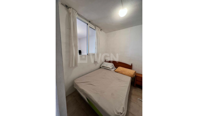 Resale - Apartment / flat - Torrevieja - Acequion