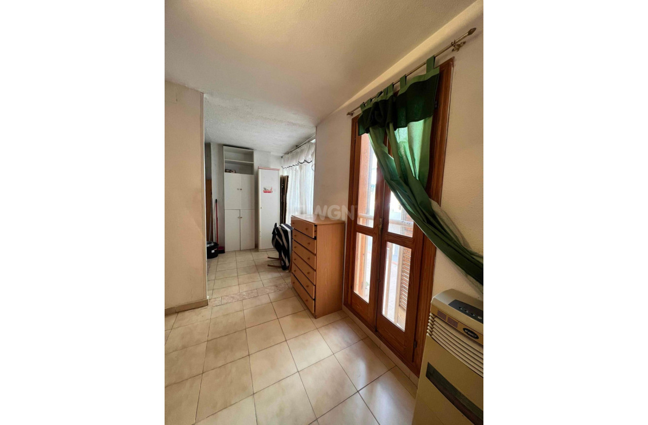 Resale - Apartment / flat - Torrevieja - Acequion