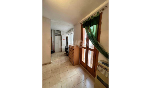 Resale - Apartment / flat - Torrevieja - Acequion