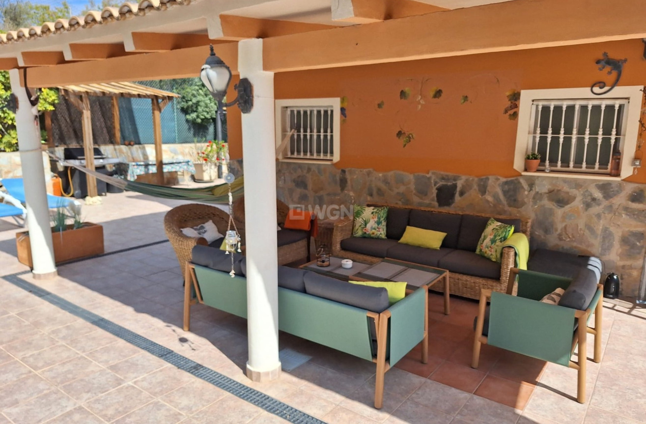 Resale - Villa - El Campello - Costa Blanca