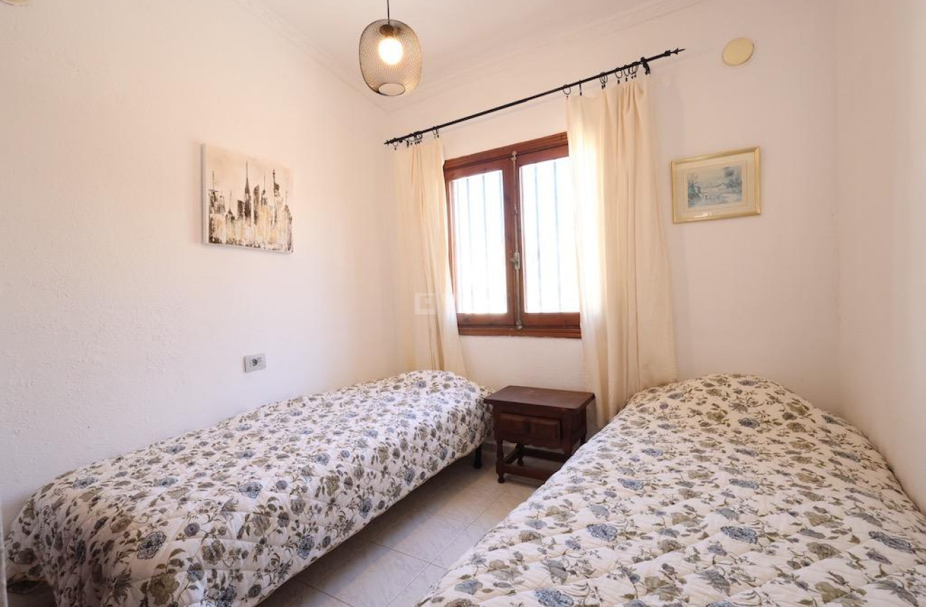 Odsprzedaż - Bungalow - Torrevieja - Costa Blanca