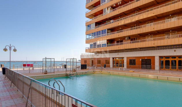 Resale - Apartment / flat - Torrevieja - Costa Blanca