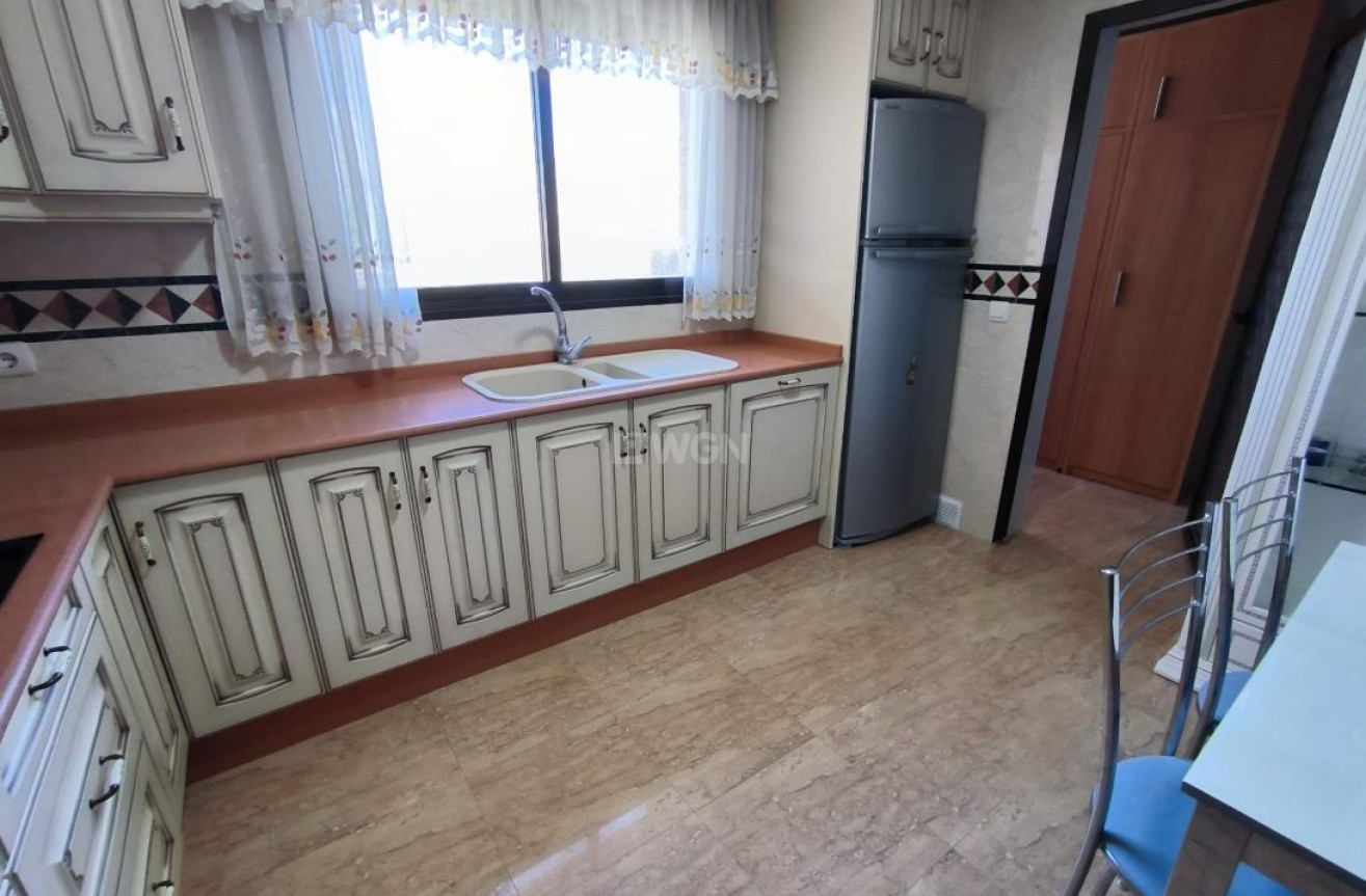 Resale - Apartment / flat - Benidorm - Costa Blanca