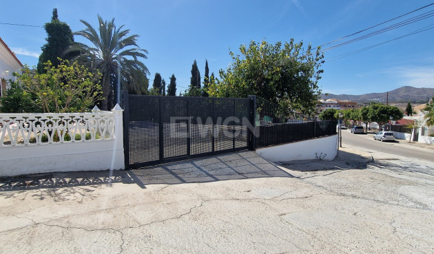 Resale - Villa - Alcaucín - Inland