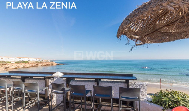 Odsprzedaż - Villa - Orihuela Costa - La Zenia