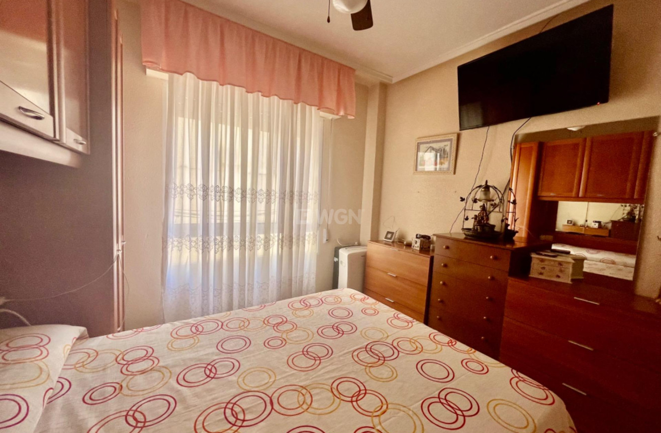 Resale - Apartment / flat - Torrevieja - Playa de los Locos