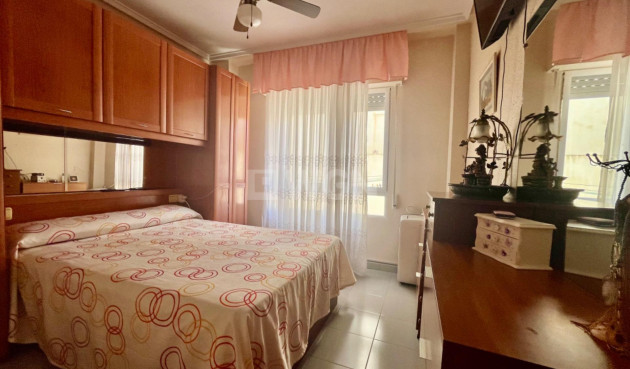 Resale - Apartment / flat - Torrevieja - Playa de los Locos