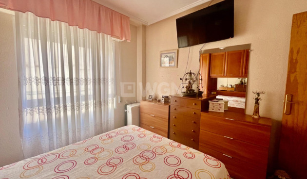 Resale - Apartment / flat - Torrevieja - Playa de los Locos